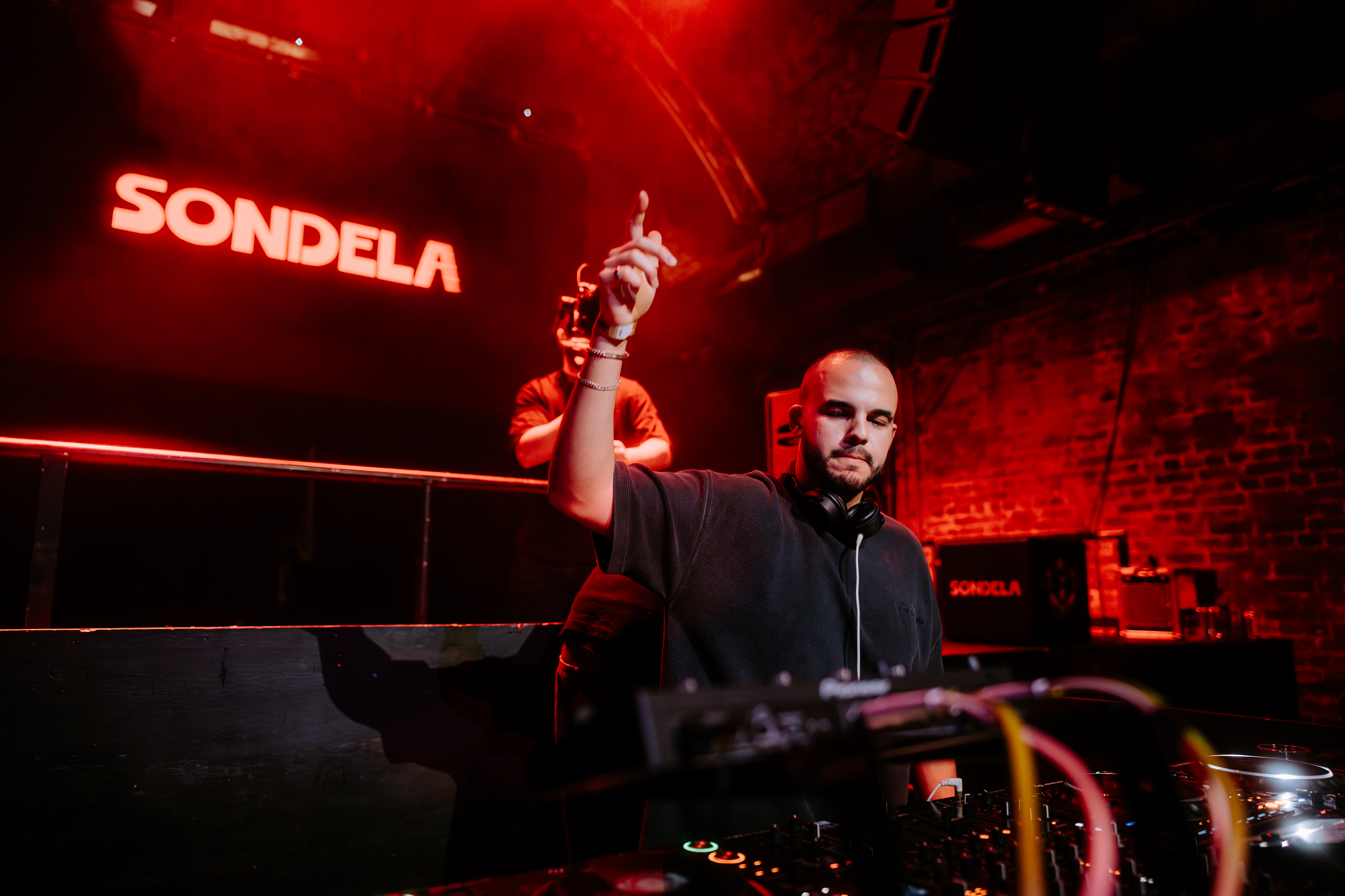 Sondela London: Dlala Thukzin, Lemon & Herb photo 10