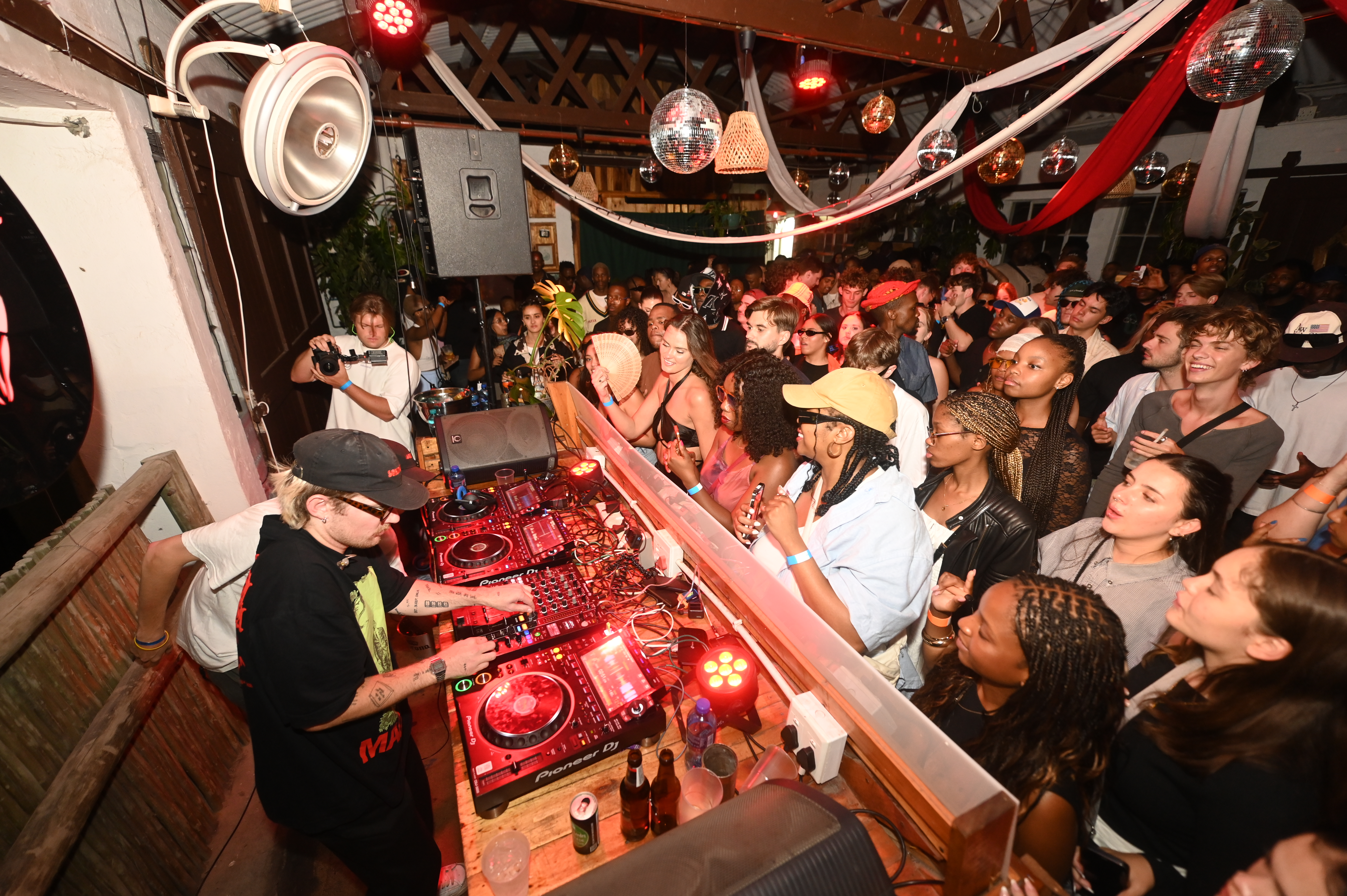 Sondela Cape Town: Atmos Blaq, Lazarusman, Pierre Johnson, Vanco photo 135