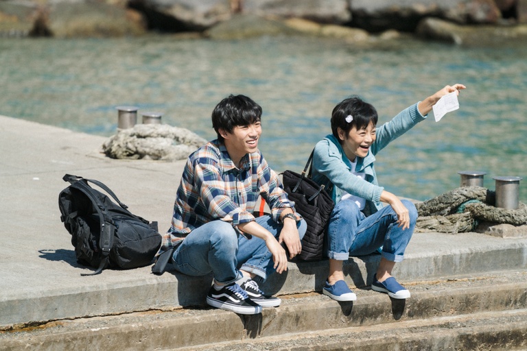 ©2023 A Light Never Goes Out Limited. All Rights Reserved.