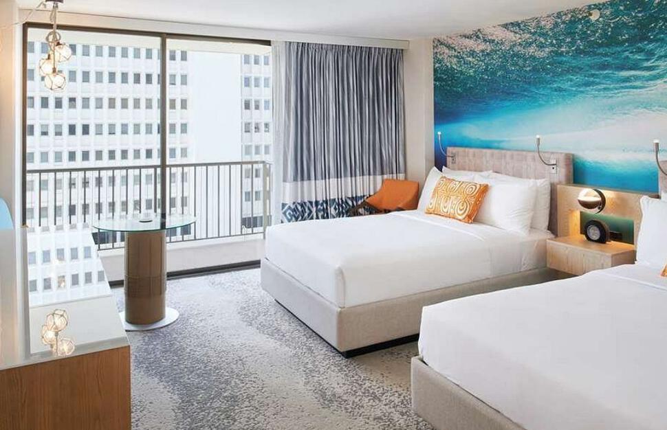 Outrigger-Waikiki-Beachcomber-Hotel-16.jpg