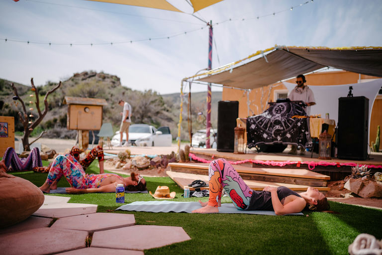 148. UW-23-@stefman_-01309-(Sunday, Umbrellavation Oasis, Workshop, Yoga).jpg