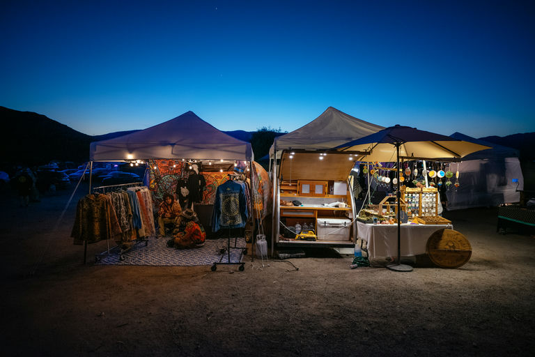 180. UW-23-@stefman_-09693-(Sacred Imagination (@sacredimagination), Sunday, Vendor).jpg