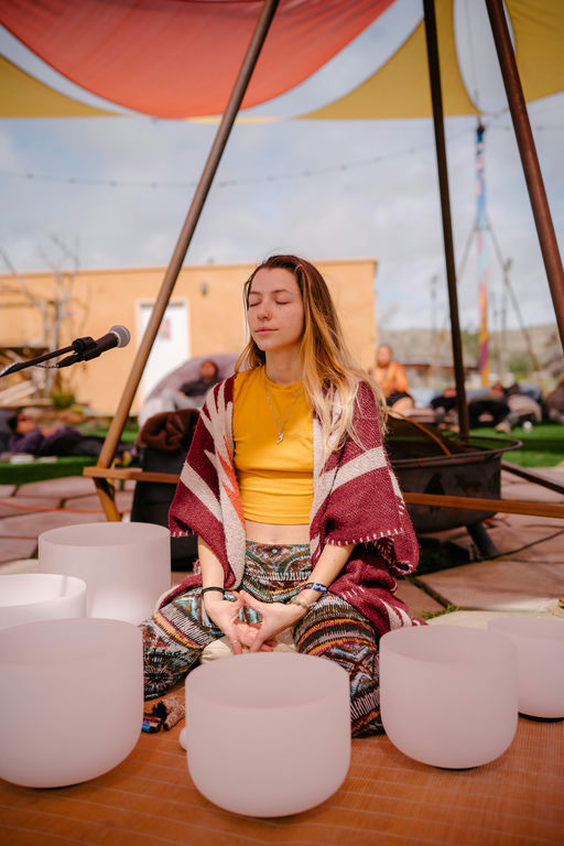 045. UW-23-@stefman_-09170-(Saturday, Subtle Sole Wellness, Umbrellavation Oasis, Workshop).jpg