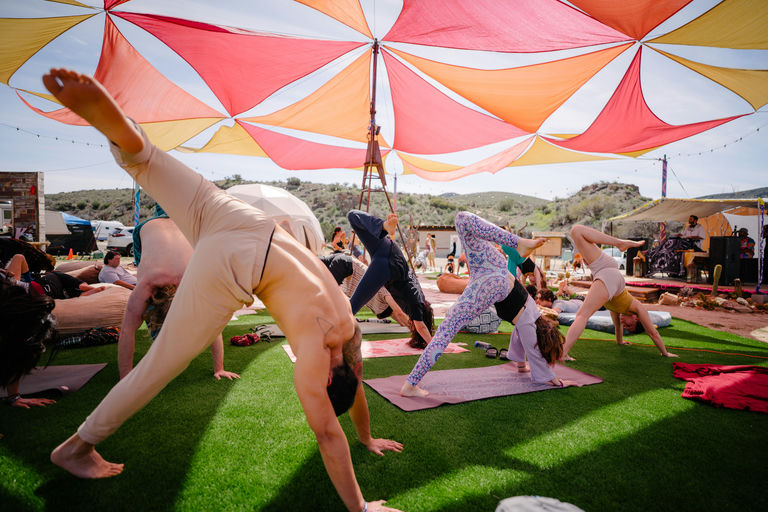 163. UW-23-@stefman_-09627-(Sunday, Umbrellavation Oasis, Workshop, Yoga).jpg