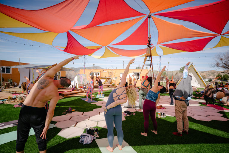 158. UW-23-@stefman_-09477-(Sunday, Umbrellavation Oasis, Workshop, Yoga).jpg