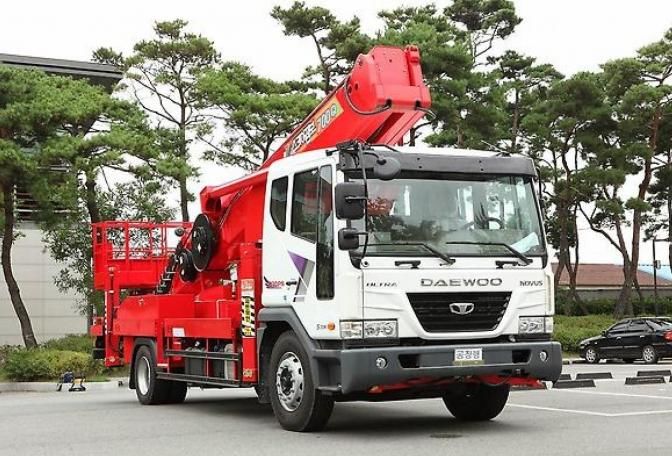 Автовышка АГП 45 метров Novas 460 на базе Daewoo