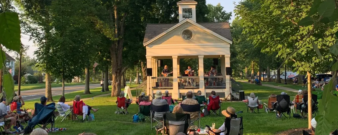 Southbury: Concert on the Green