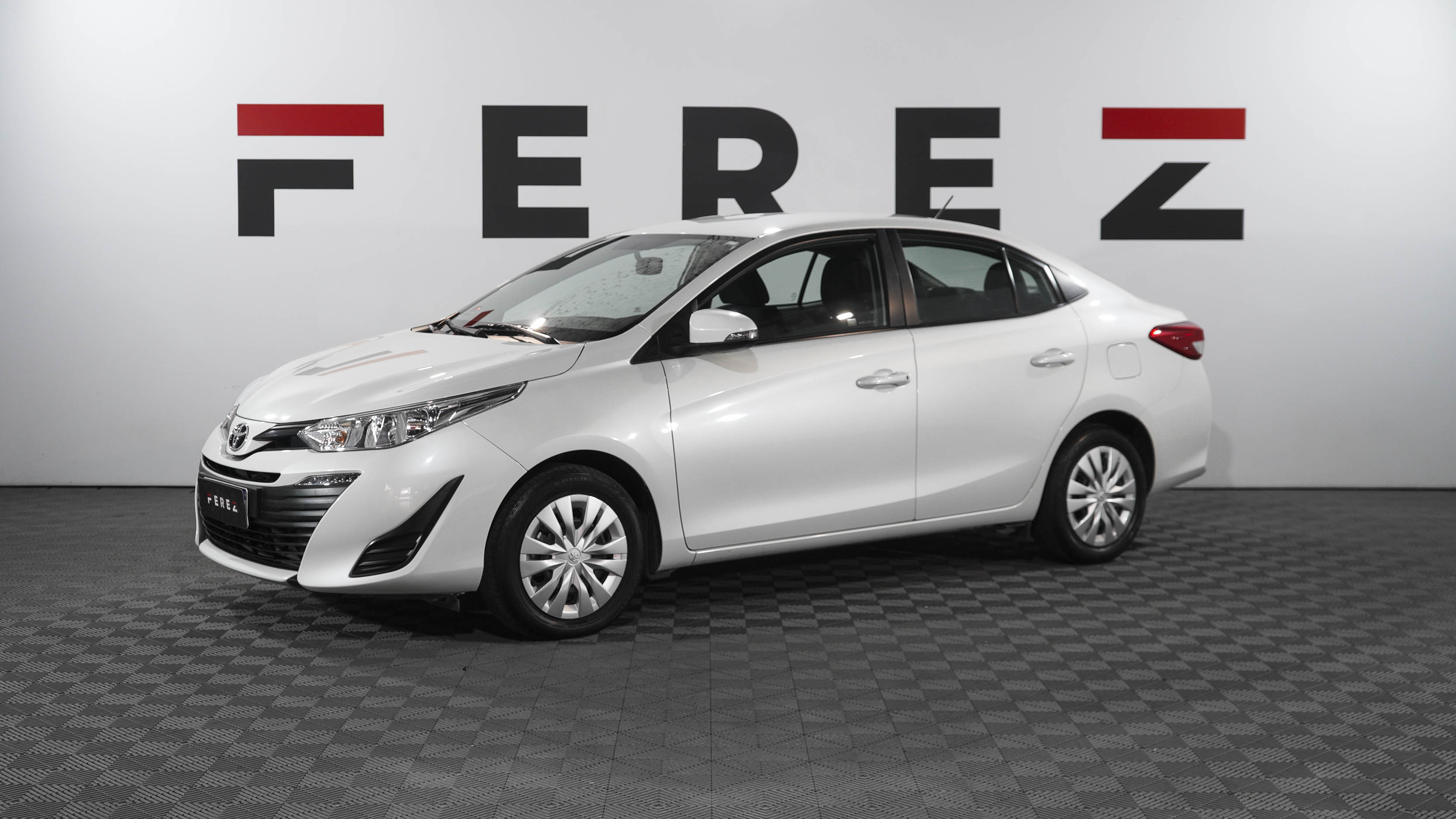 toyota YARIS XS 4P MT