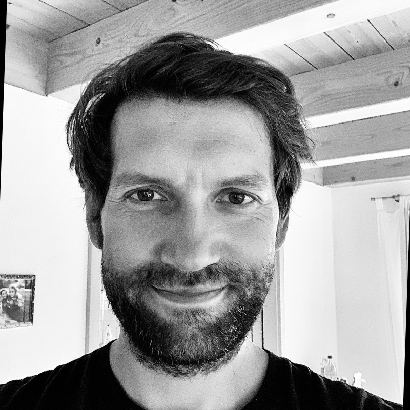 Photo of Sascha Stojakovic