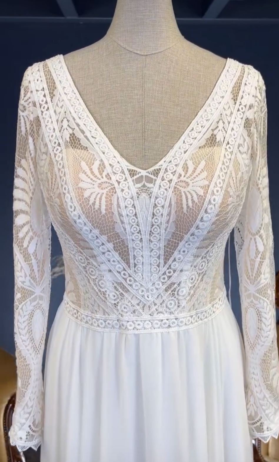 Robe de mariée Autour du mariage d'occasion pas chère taille 42/40 - Joyne