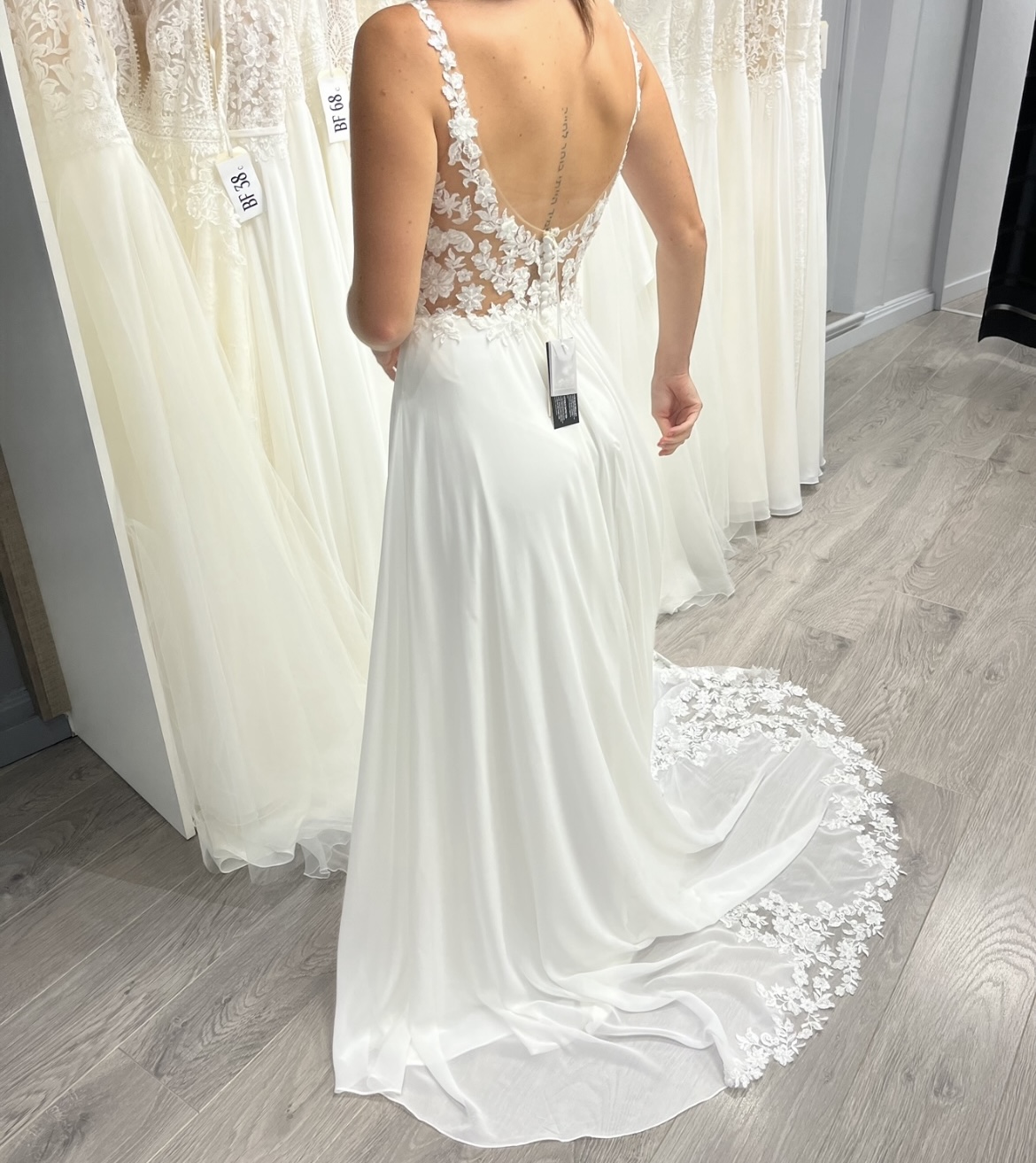 Robe de mariée Sincerity  d'occasion pas chère taille 38 - Joyne