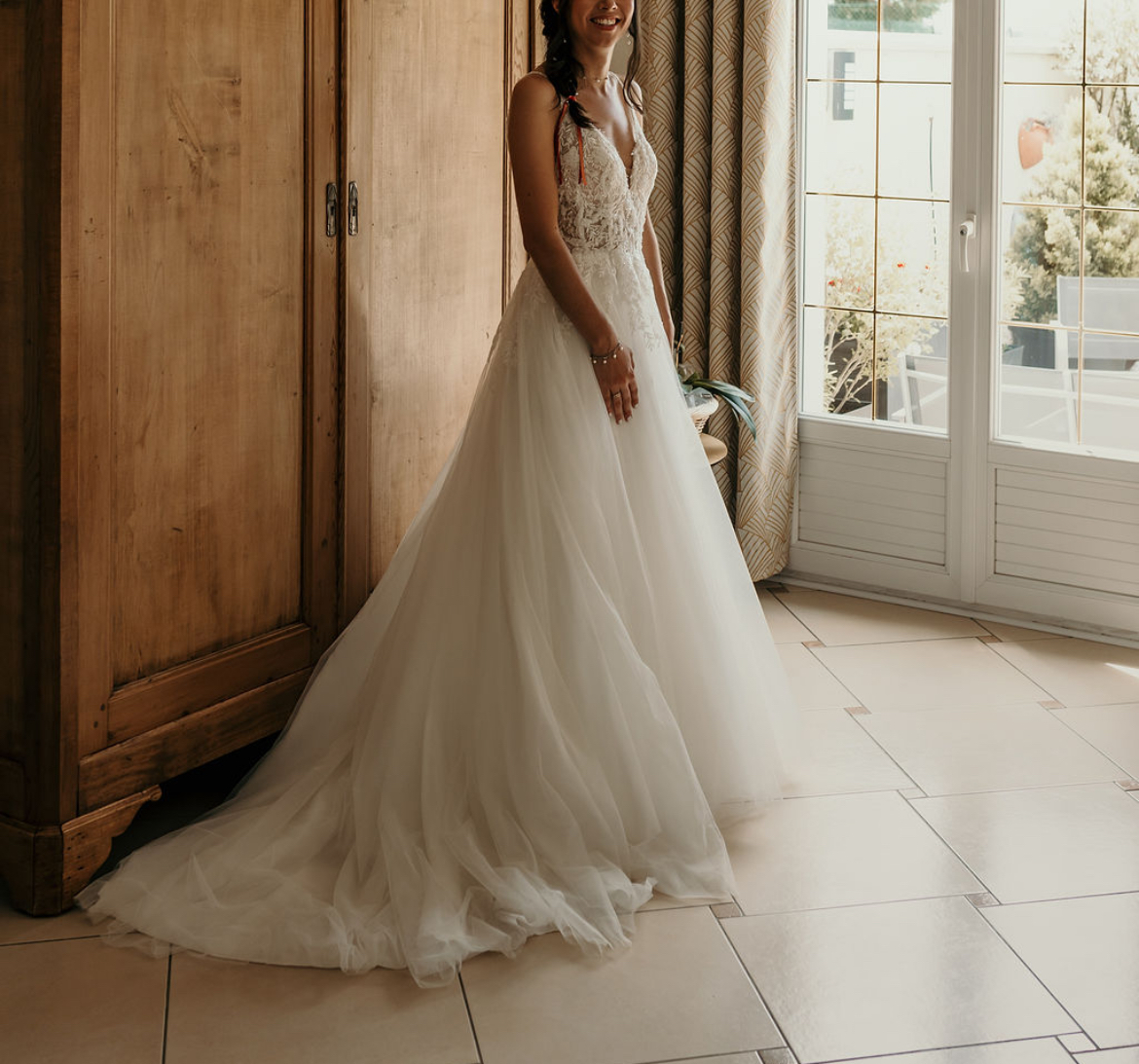 Robe de mariée White One Barcelona  d'occasion pas chère taille 36 - Joyne