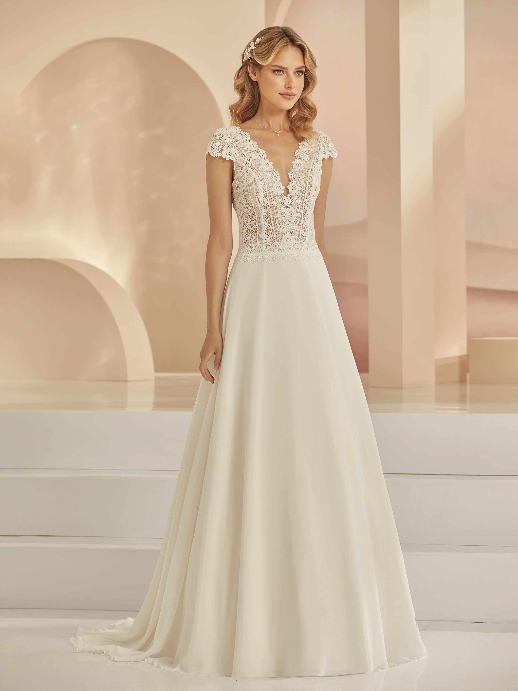 Robe de mariée Bianco Evento d'occasion pas chère taille 42 - Joyne