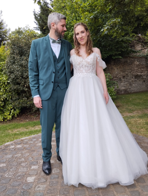 Robe de mariée Lovely Paris d'occasion pas chère taille 38 - Joyne