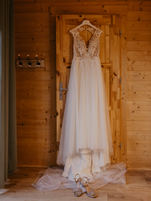 Robe de mariée Très Chic boutique Elodie Mariage d'occasion pas chère taille 38/36 - Joyne