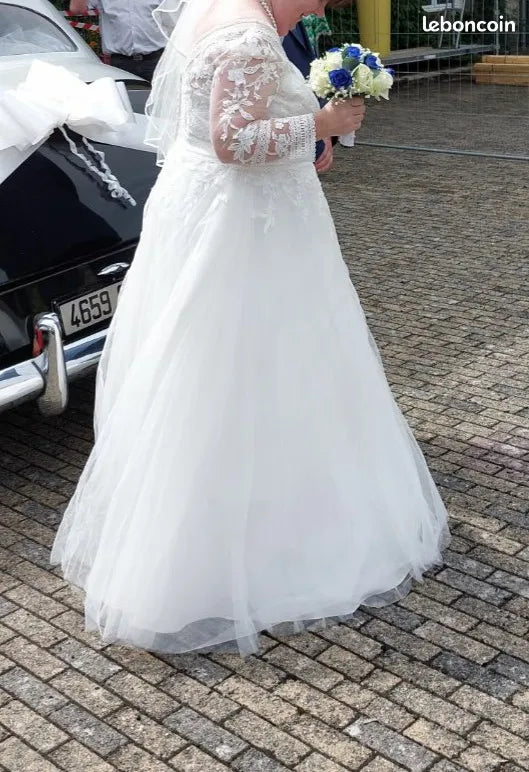 Robe de mariée CURUY d'occasion pas chère taille 52/50 - Joyne