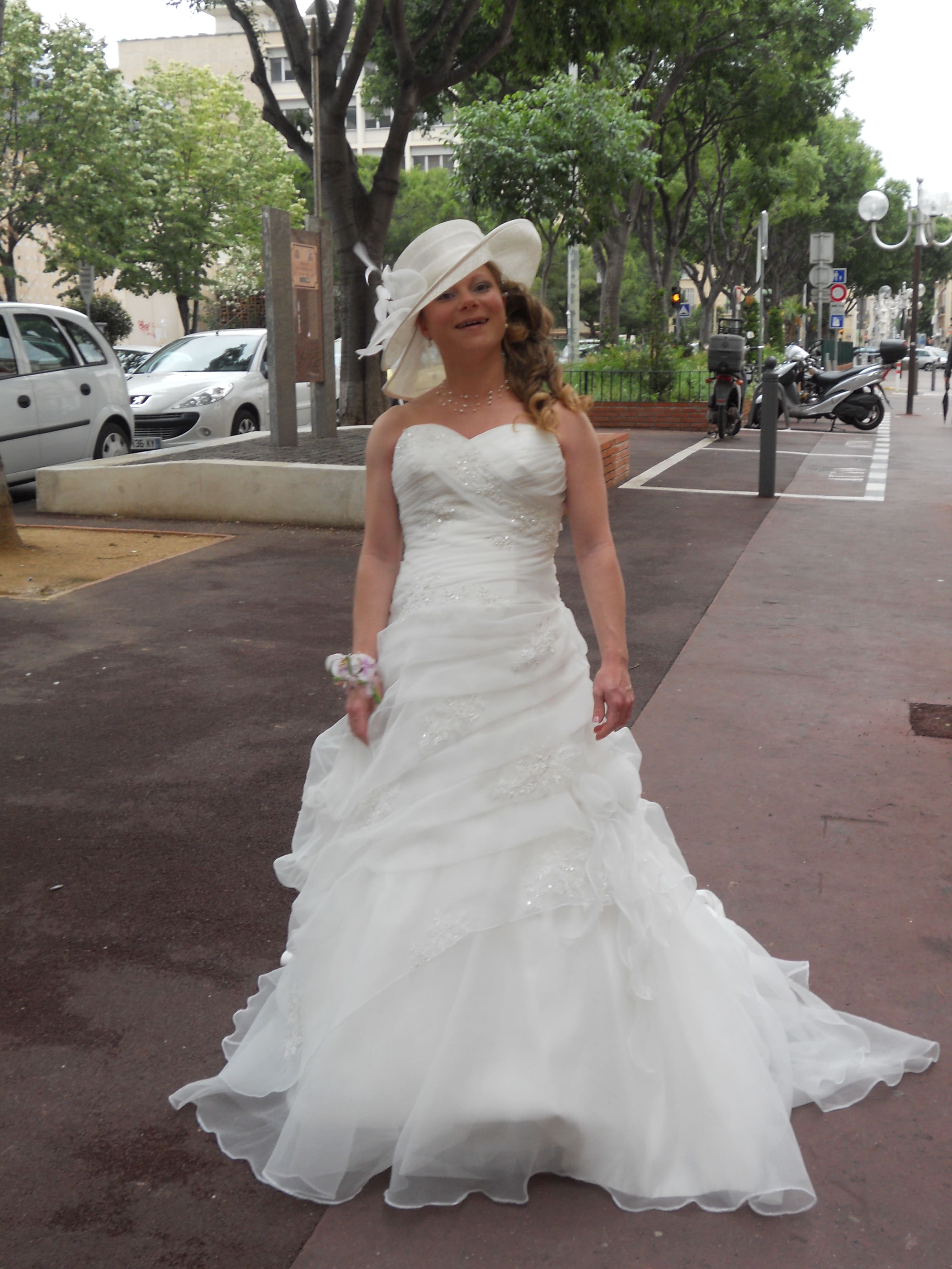 Robe de mariée Complicité d'occasion pas chère taille 36/38 - Joyne