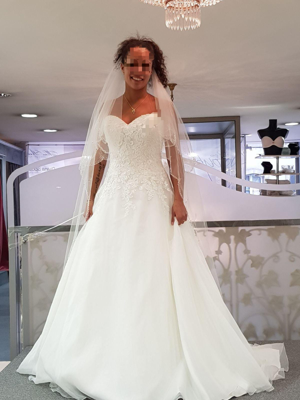 Robe de mariée Tomy mariage d'occasion pas chère taille 38 - Joyne