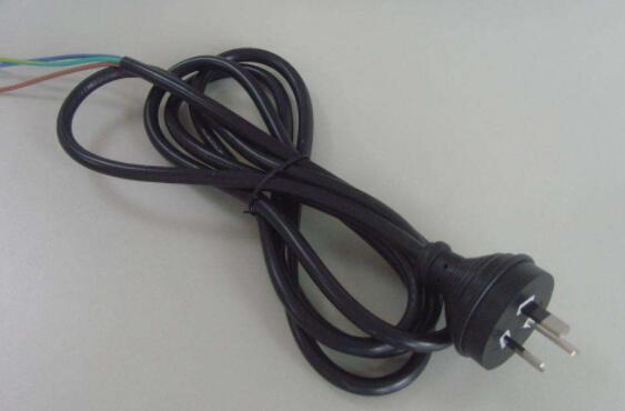 Floodlight Power Cable Wire + 3-Pin Plug.jpg