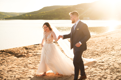 Robe de mariée White Boutik d'occasion pas chère taille 36 - Joyne