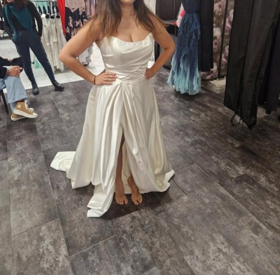 Robe de mariée Oreasposa d'occasion pas chère taille 38/40 - Joyne