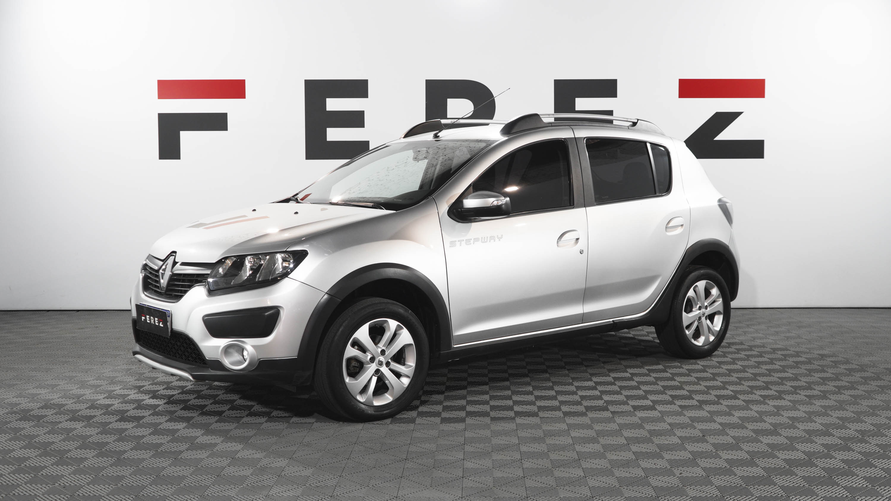 renault SANDERO STEPWAY 1.6 PRIVILEGE MT