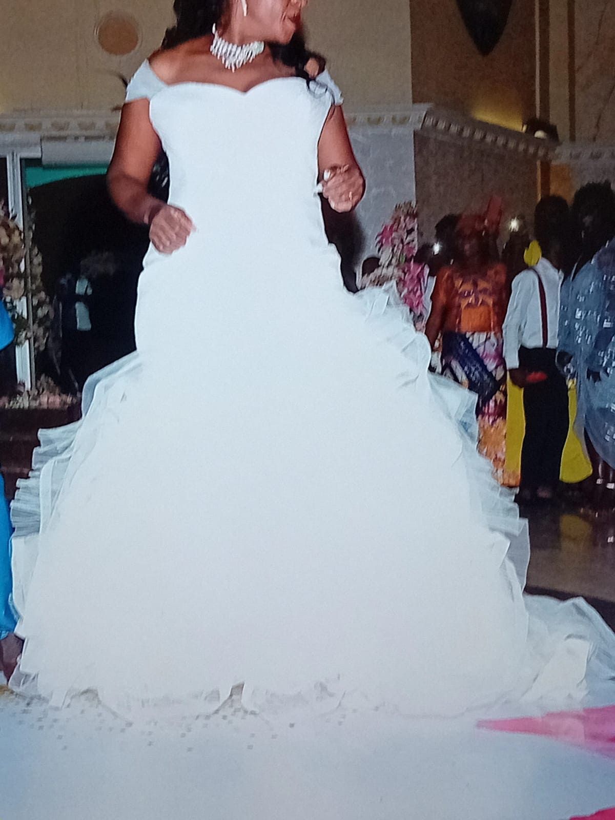 Robe de mariée Pronovias d'occasion pas chère taille 46 - Joyne