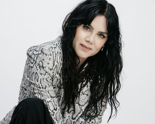 VANESSA AMOROSI Headshot