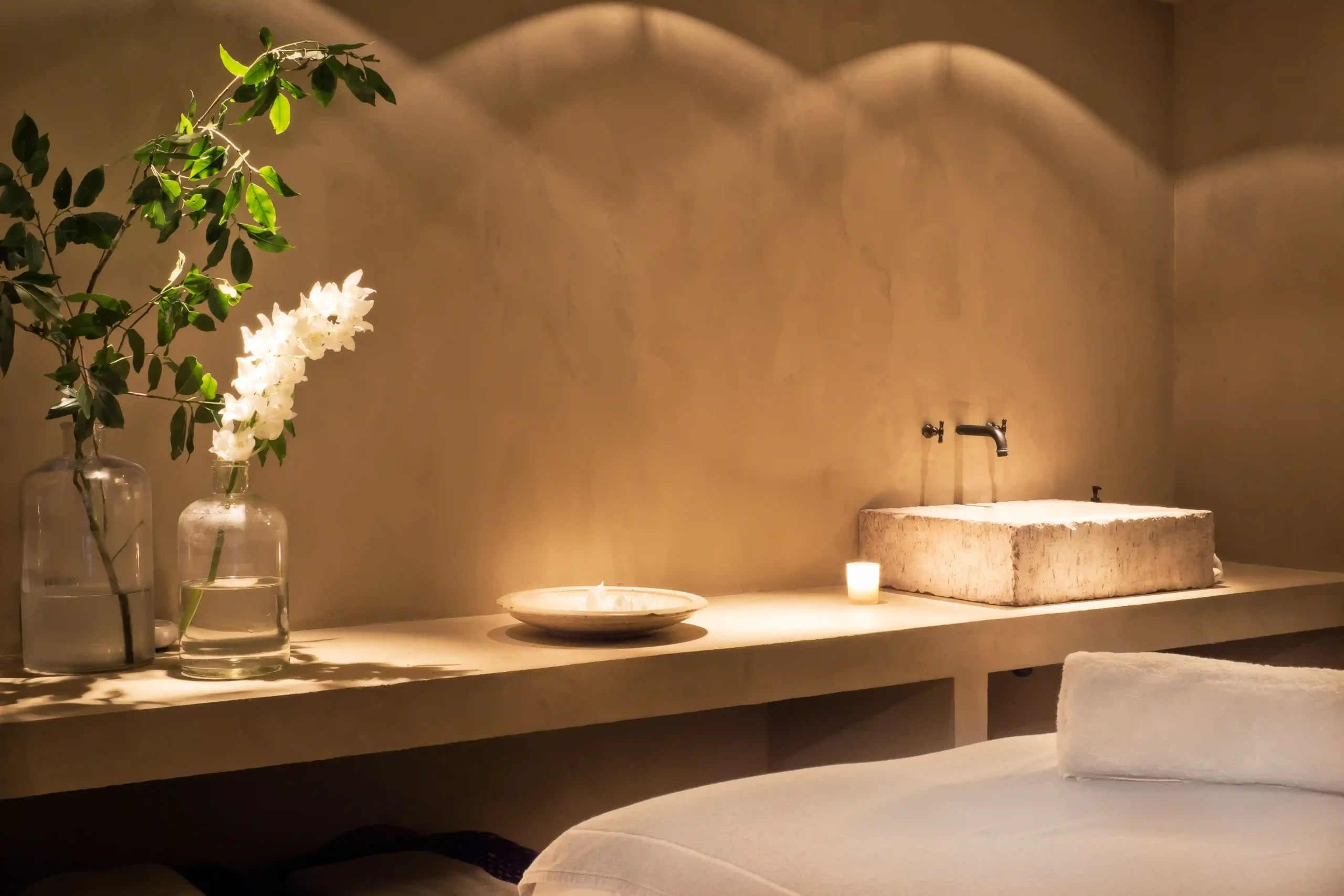 Zannier Hotels Le Chalet - Luxury ski hotel gallery image 18 showing alpine architecture, interior design, or mountain views