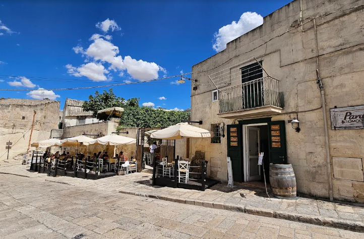 Savor Lucanian tradition at Pane e Pomodoro