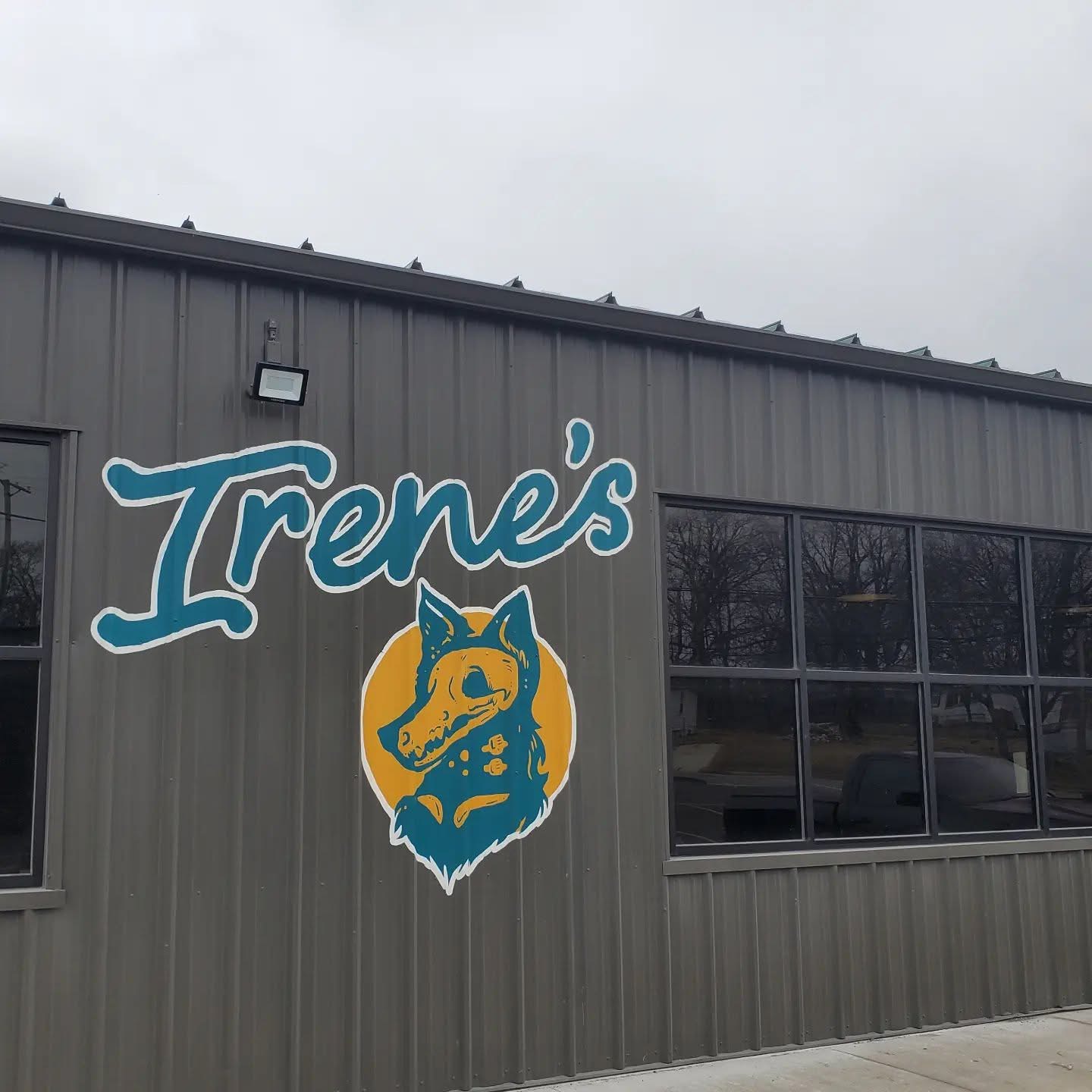 Order fresh & delicious pizza at Deuce Pub & Pit in Columbia, MO.