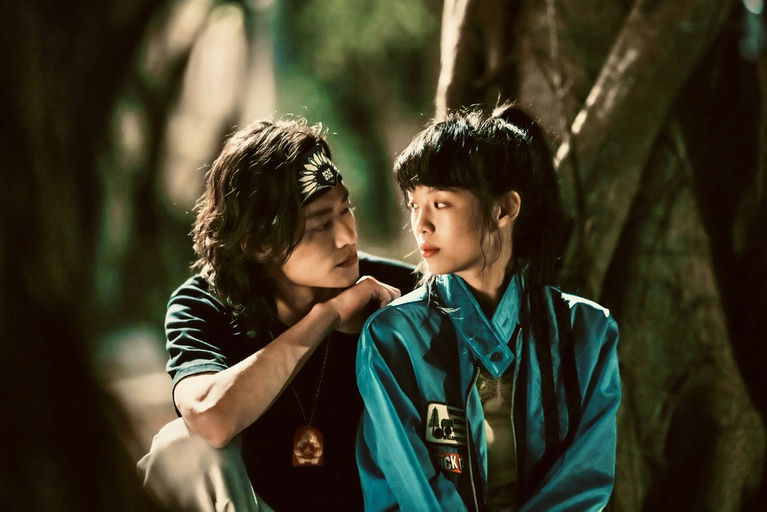 © Leading Creative  CO.,LTD