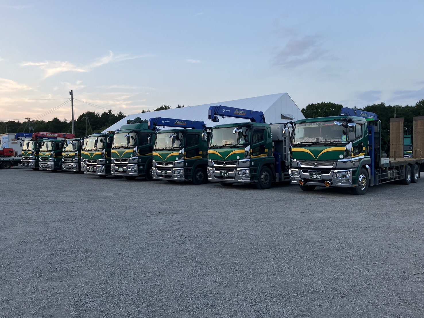 セルフユニック 6.1t - 11.9t 9台