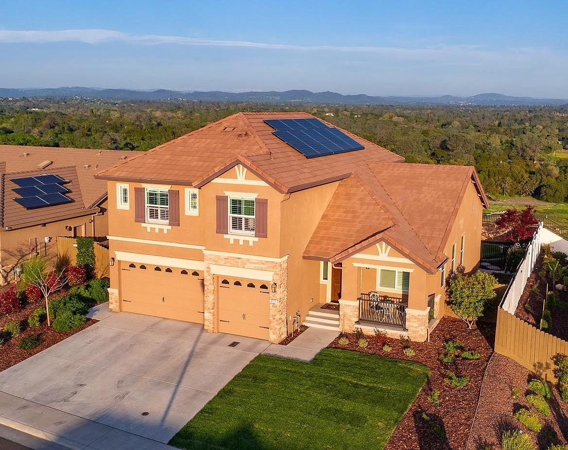 3177 Demartini Dr, Roseville