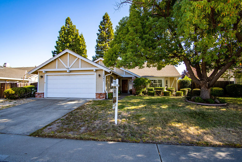 1341 Greenborough, Roseville