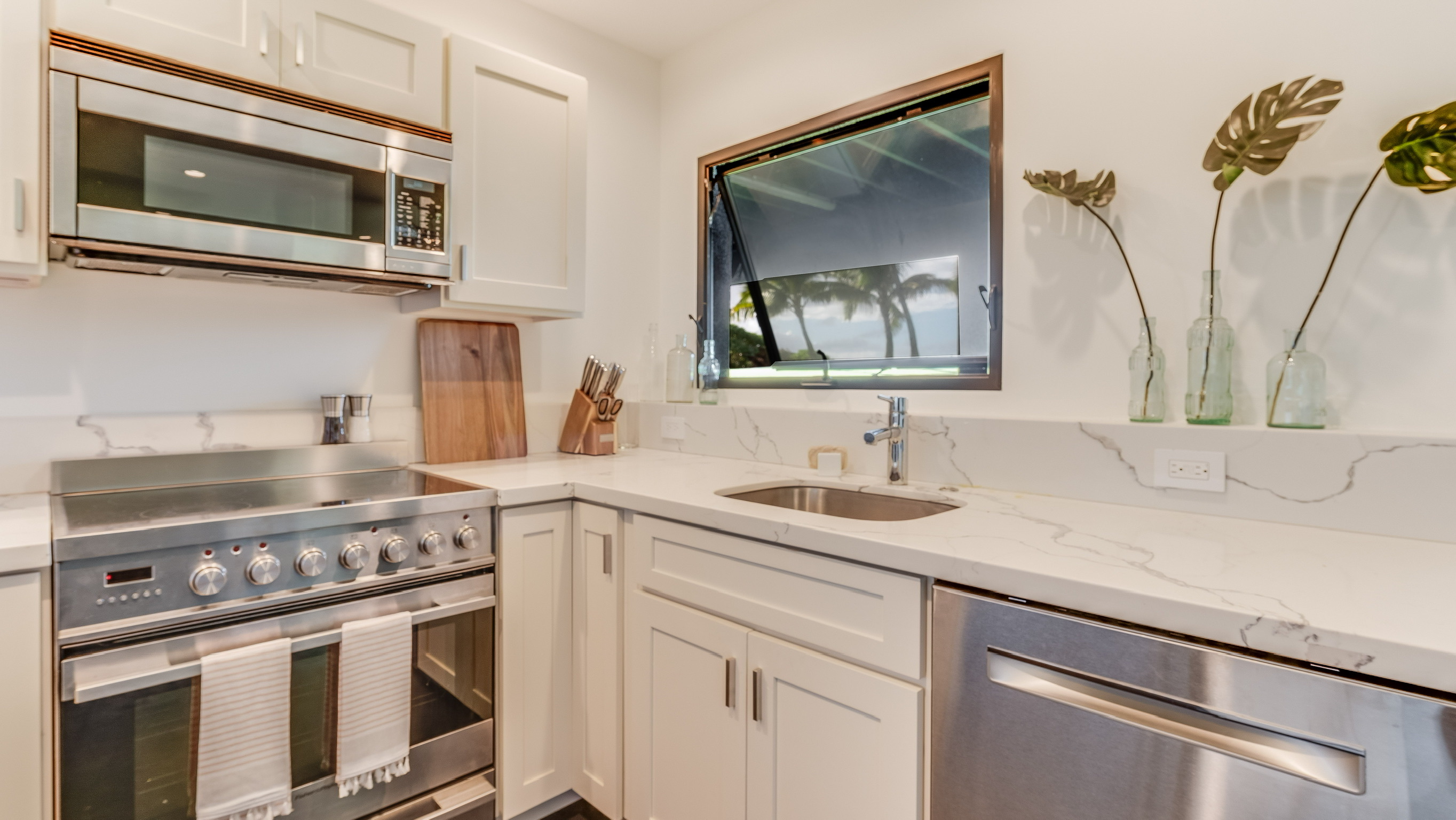 Real estate property located at 33 Hana Highway, Paia, Paia, Hawaii