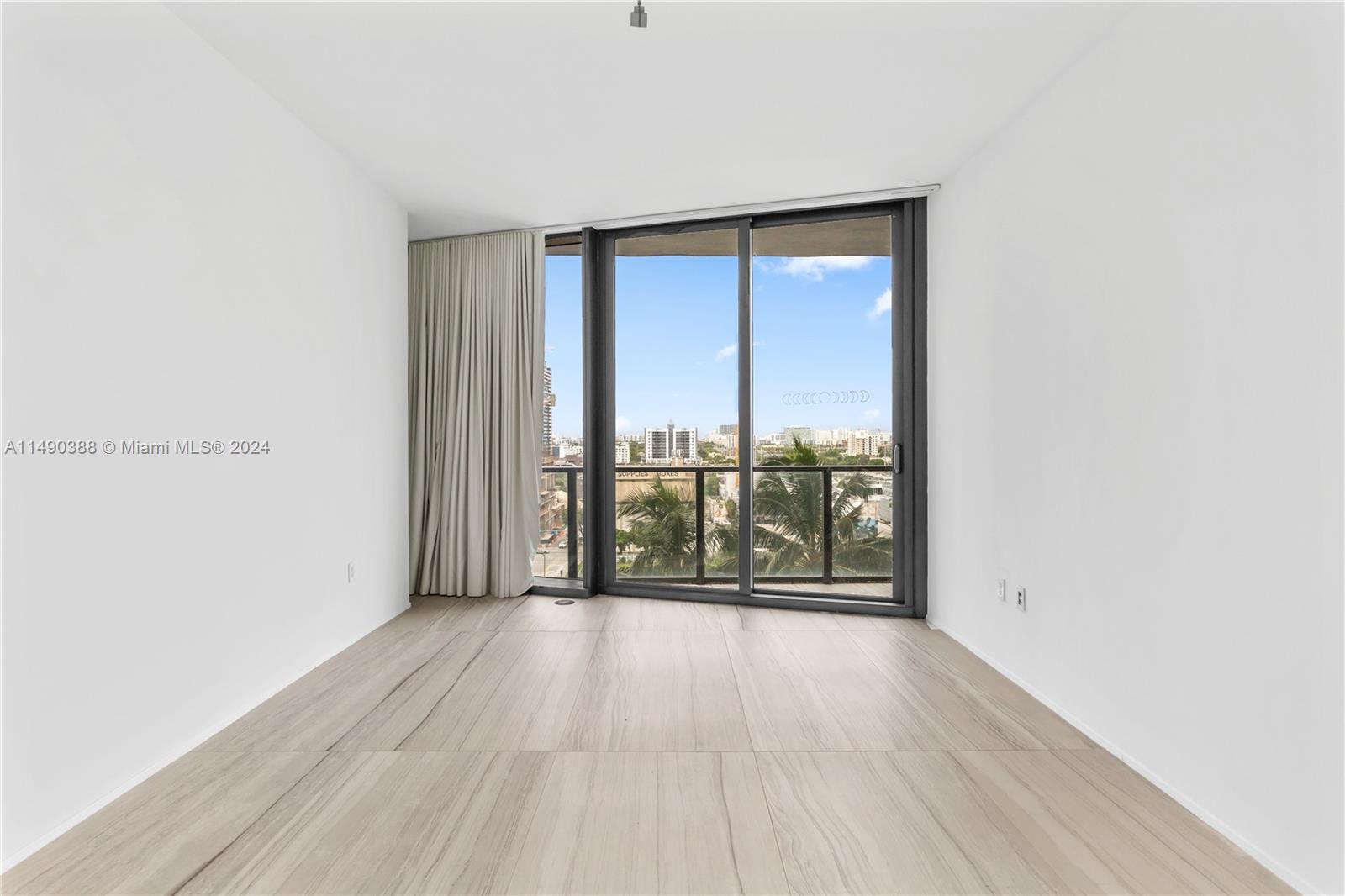 Real estate property located at 1000 Biscayne Blvd #1002, Downtown, Miami, Florida