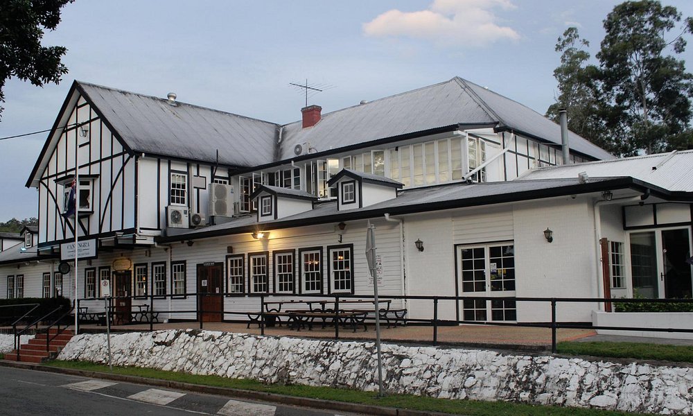 Canungra Hotel