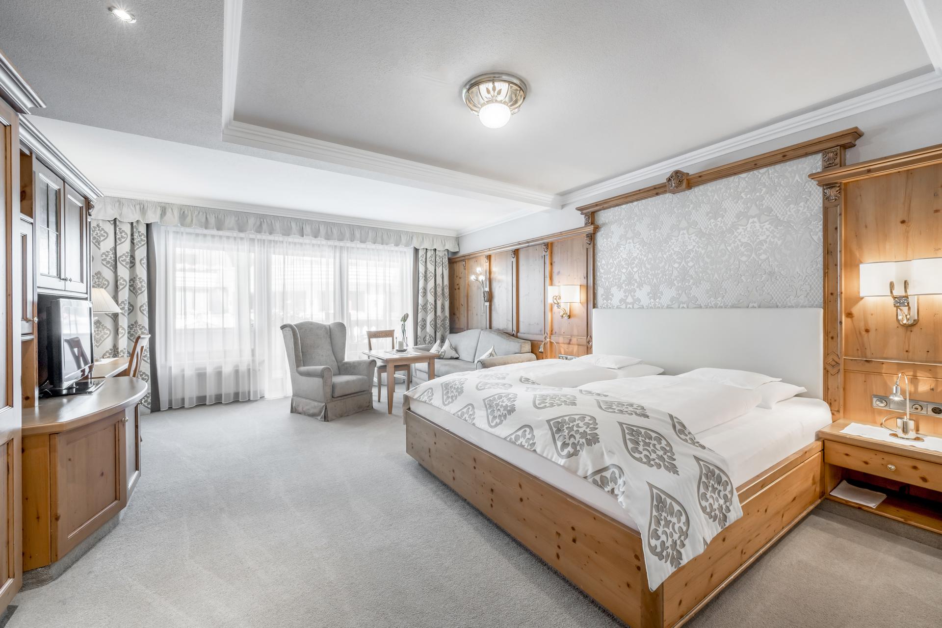 Hotel Trofana Royal Resort - Luxury ski hotel gallery image 12 showing alpine architecture, interior design, or mountain views