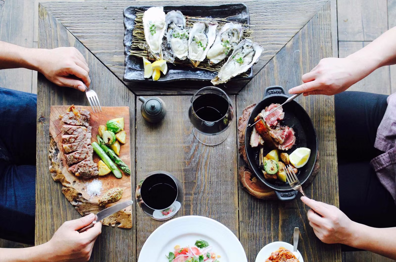 Kimamaya by Odin - Luxury ski hotel gallery image 7 showing alpine architecture, interior design, or mountain views