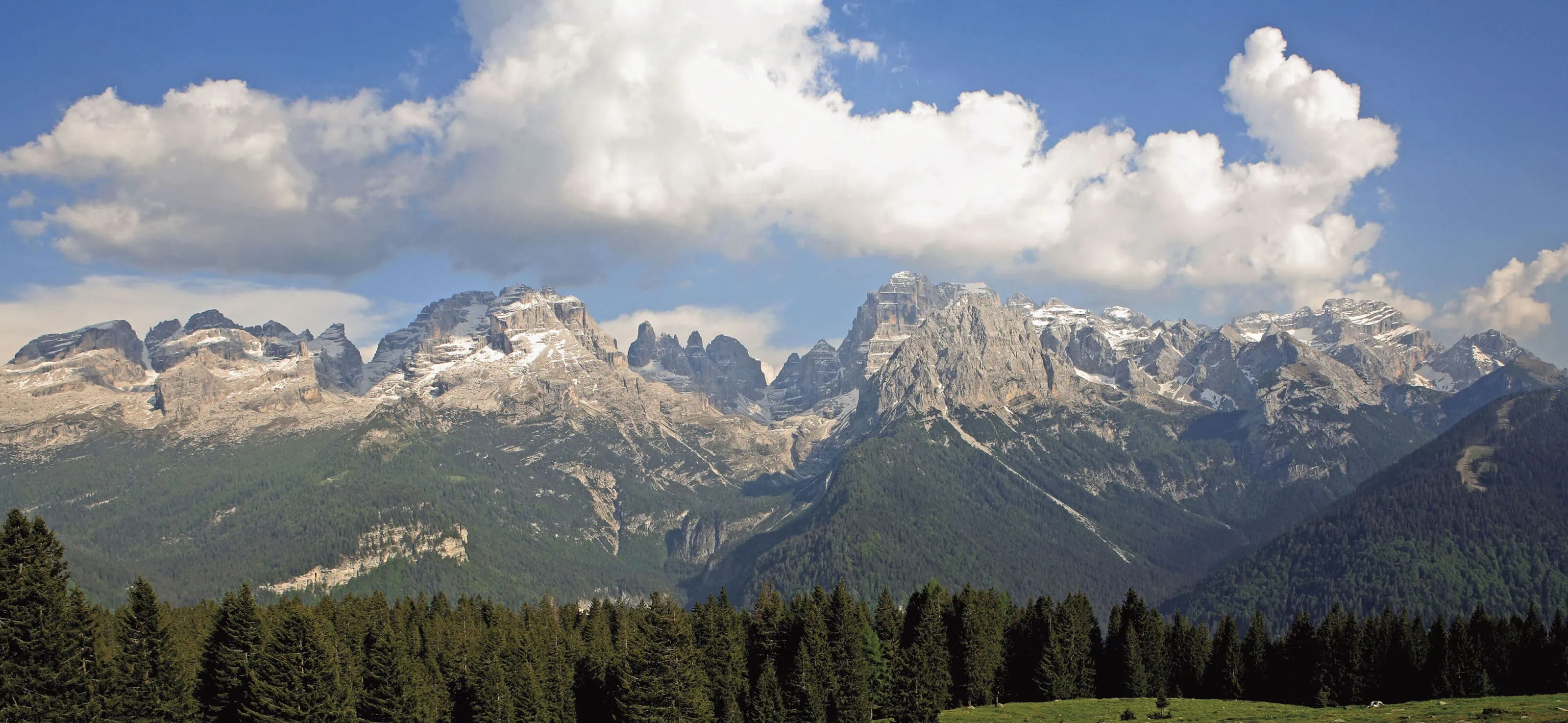 Lefay Resort & Spa Dolomiti - Luxury ski hotel gallery image 18 showing alpine architecture, interior design, or mountain views