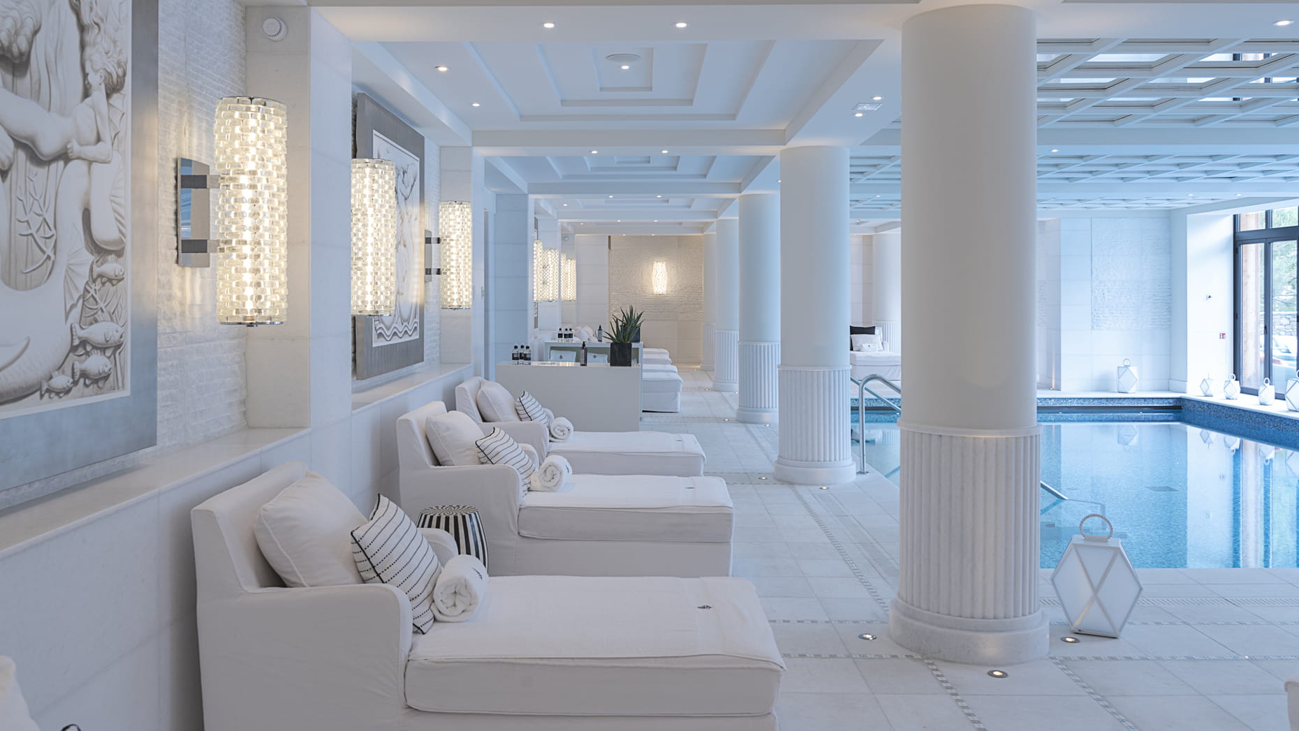 Four Seasons Resort Megève - Luxury ski hotel gallery image 9 showing alpine architecture, interior design, or mountain views