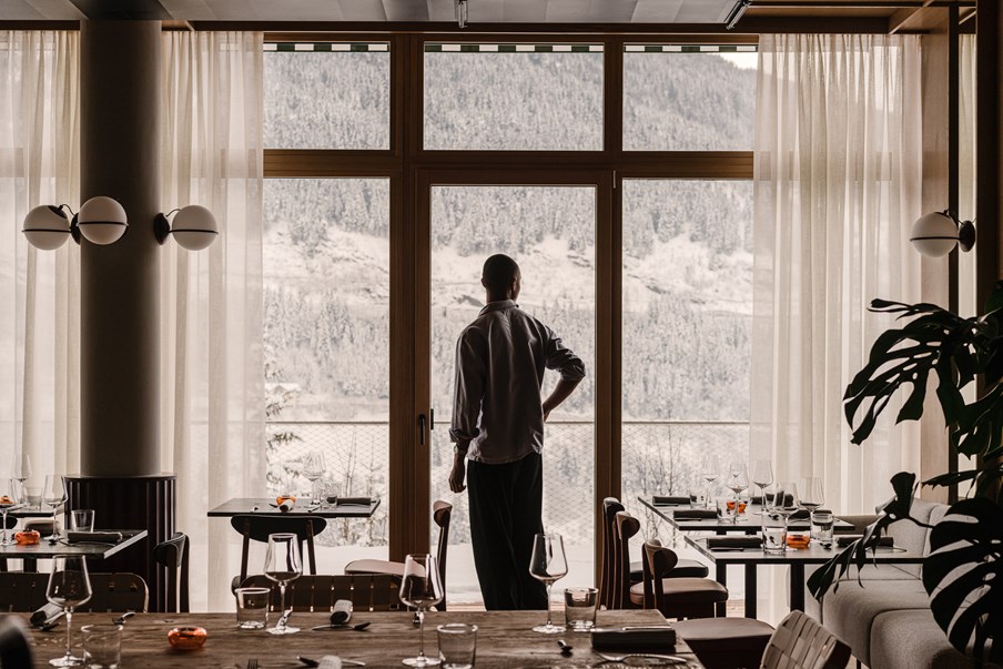 the cōmodo - Luxury ski hotel gallery image 15 showing alpine architecture, interior design, or mountain views
