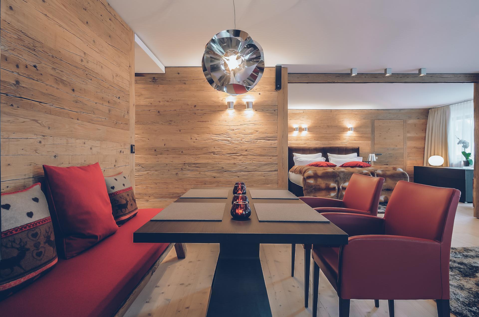 Elizabeth Arthotel - Luxury ski hotel gallery image 22 showing alpine architecture, interior design, or mountain views