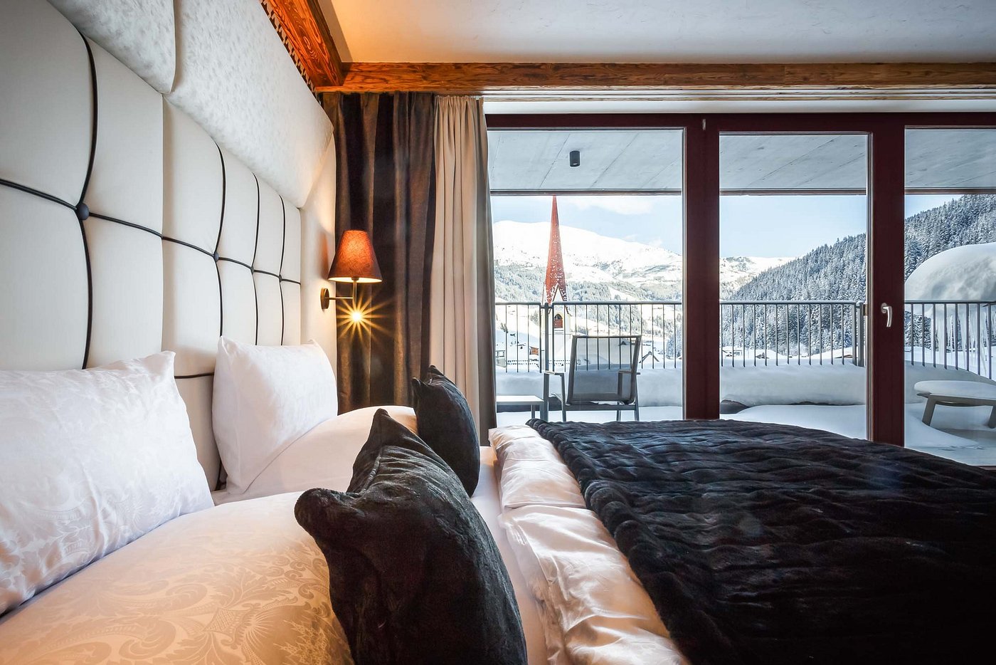 Aktiv & Wellnesshotel Bergfried - Luxury ski hotel gallery image 6 showing alpine architecture, interior design, or mountain views