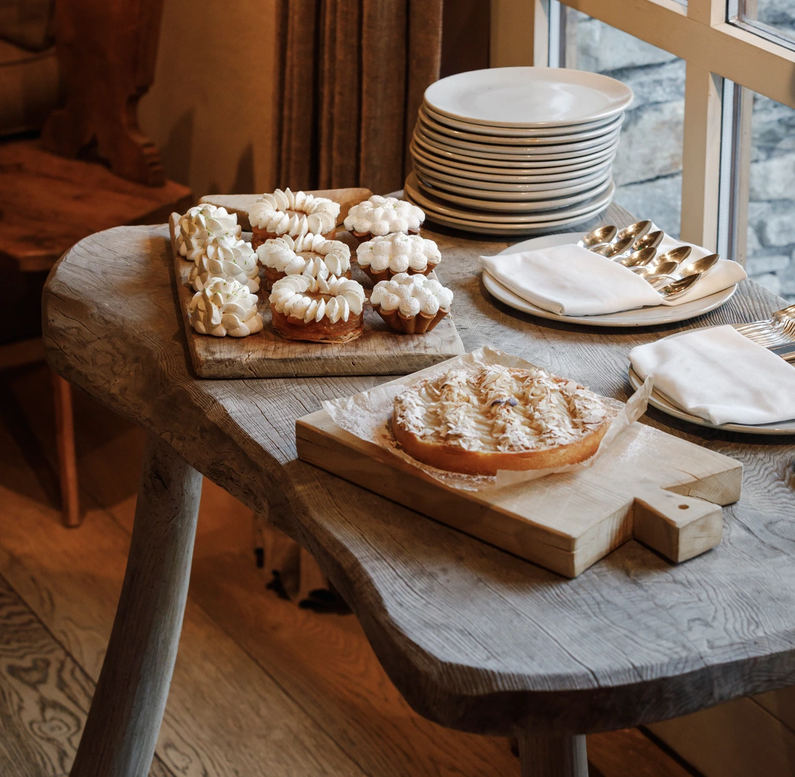 Zannier Hotels Le Chalet - Luxury ski hotel gallery image 14 showing alpine architecture, interior design, or mountain views