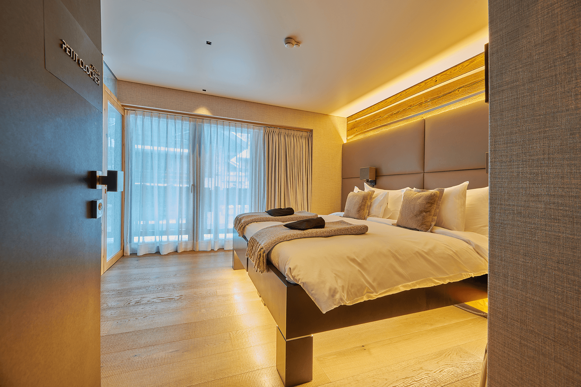 Au Club Alpin - Luxury ski hotel gallery image 21 showing alpine architecture, interior design, or mountain views