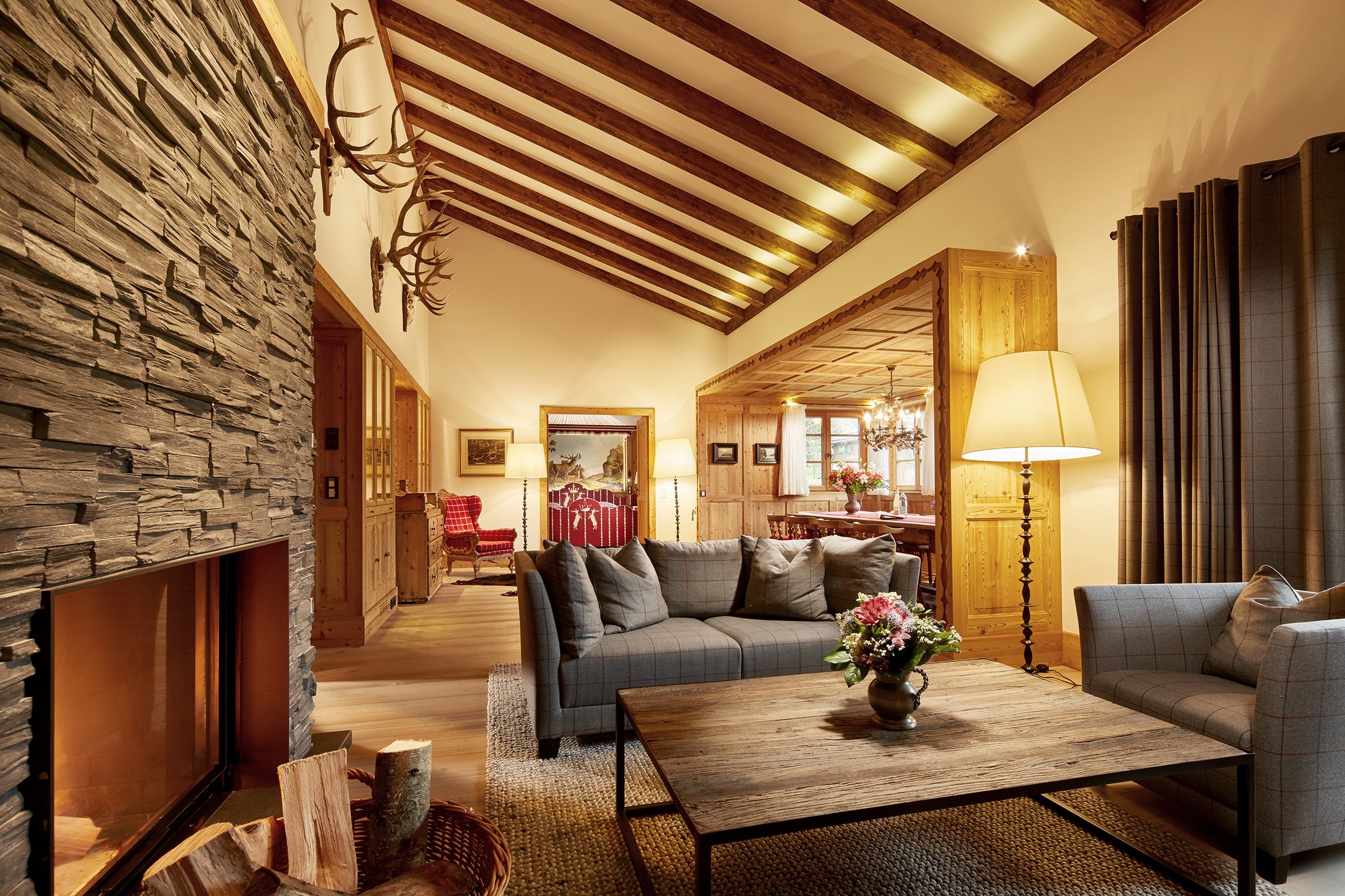 Post Lech Arlberg - Luxury ski hotel gallery image 10 showing alpine architecture, interior design, or mountain views