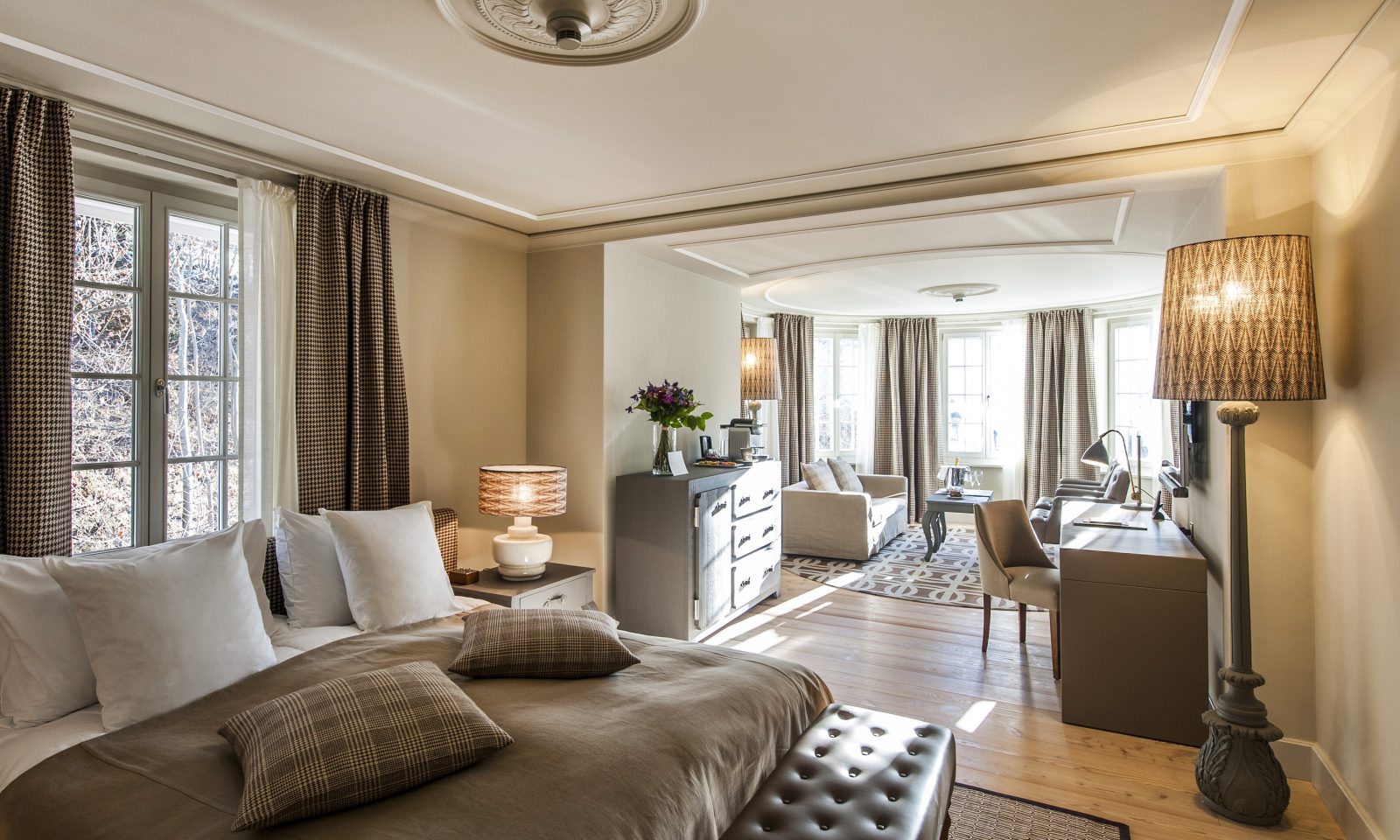 Le Grand Bellevue - Luxury ski hotel gallery image 23 showing alpine architecture, interior design, or mountain views