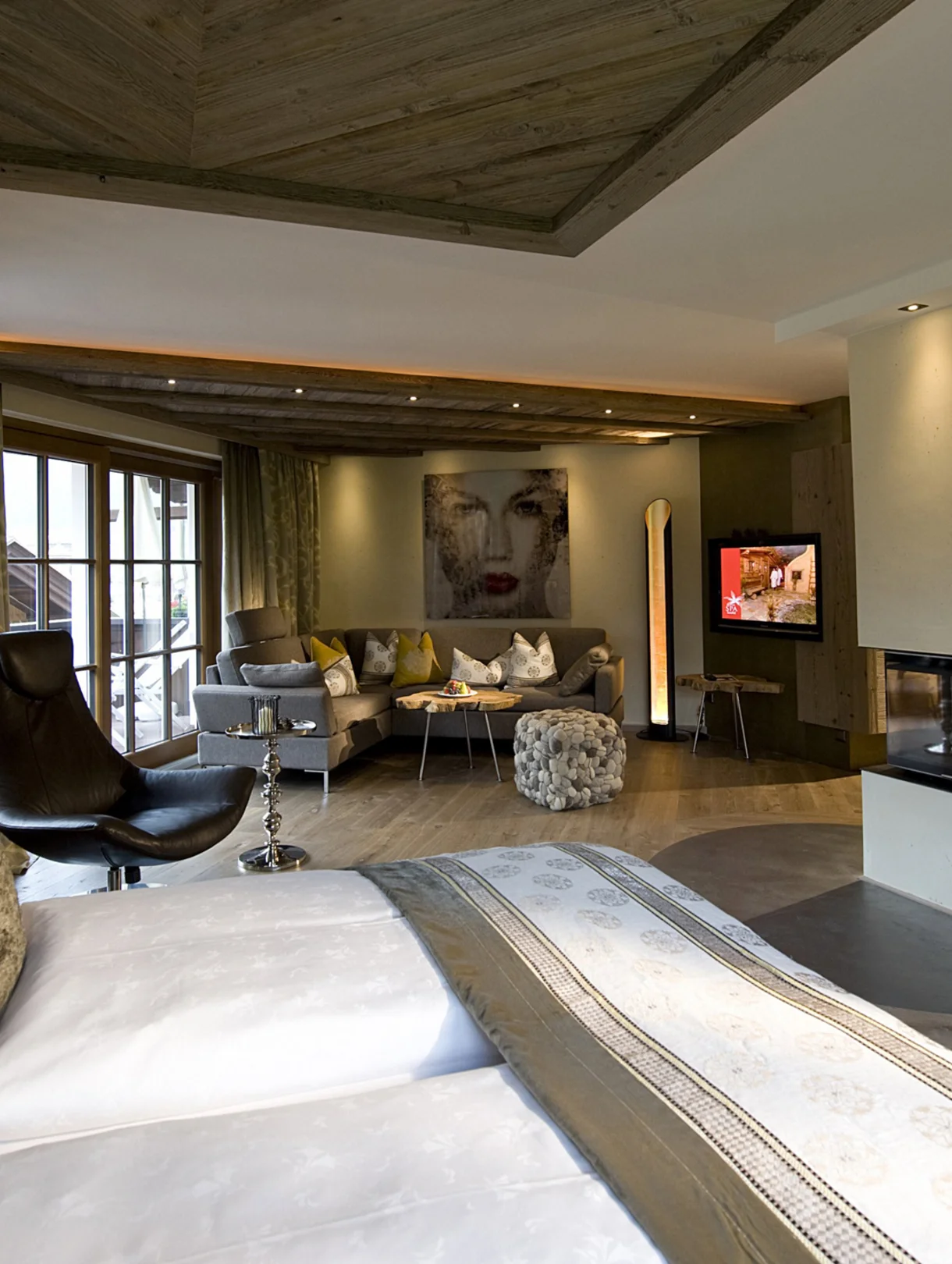 Hotel Alpin Spa Tuxerhof - Luxury ski hotel gallery image 9 showing alpine architecture, interior design, or mountain views